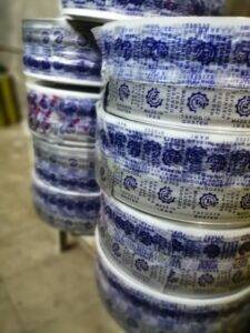 24 225x300 - تولید چاپ نایلون بسته بندی قالیشویی، کاور فرش، موکت